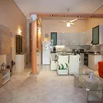 アパート Casa Rosamaria *